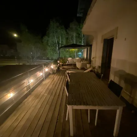 70sqm In Heart Of דירה שאמוני